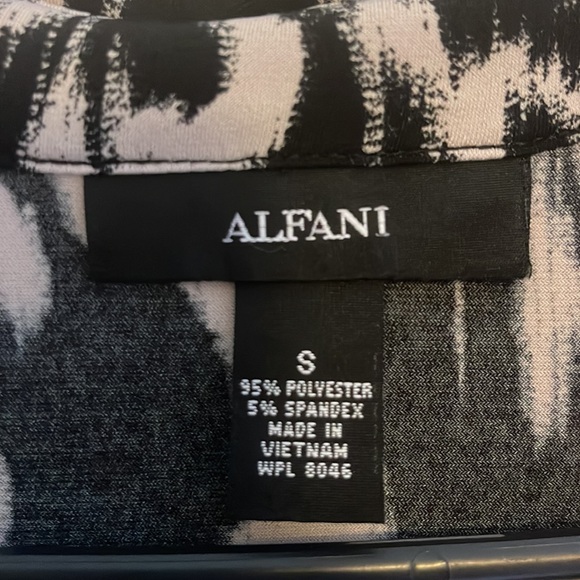 Alfani 3/4 sleeve patterned dress, size small - Picture 4 of 4